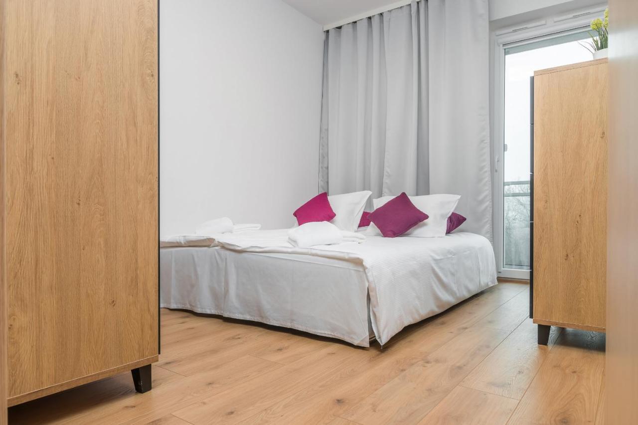 Wroclaw Rose Apartments By Noclegi Renters Екстер'єр фото