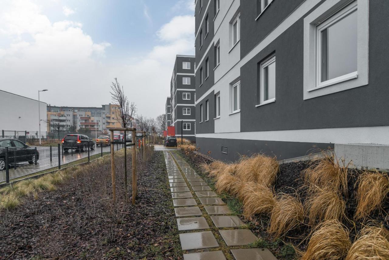 Wroclaw Rose Apartments By Noclegi Renters Екстер'єр фото